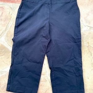Black Capris, size L